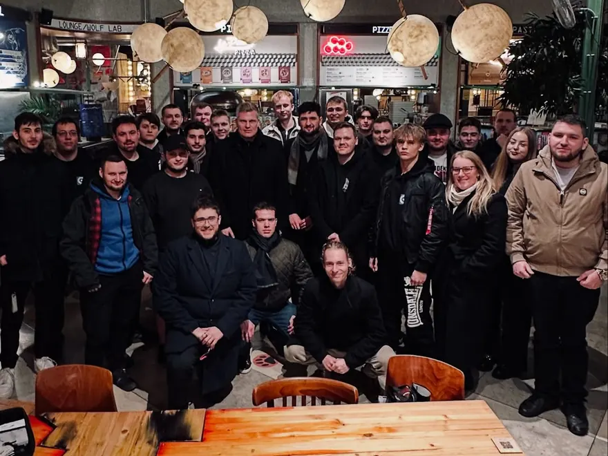 Společné foto členů na prvním výjezdu Generace Motor